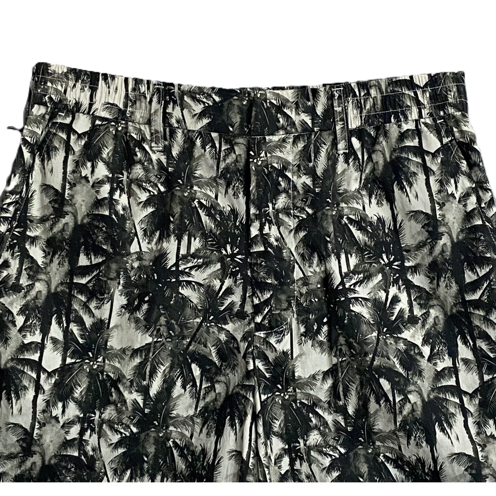 Armani Exchange Shorts Men's 30W Cotton Bermuda Shorts Green Tropical Print