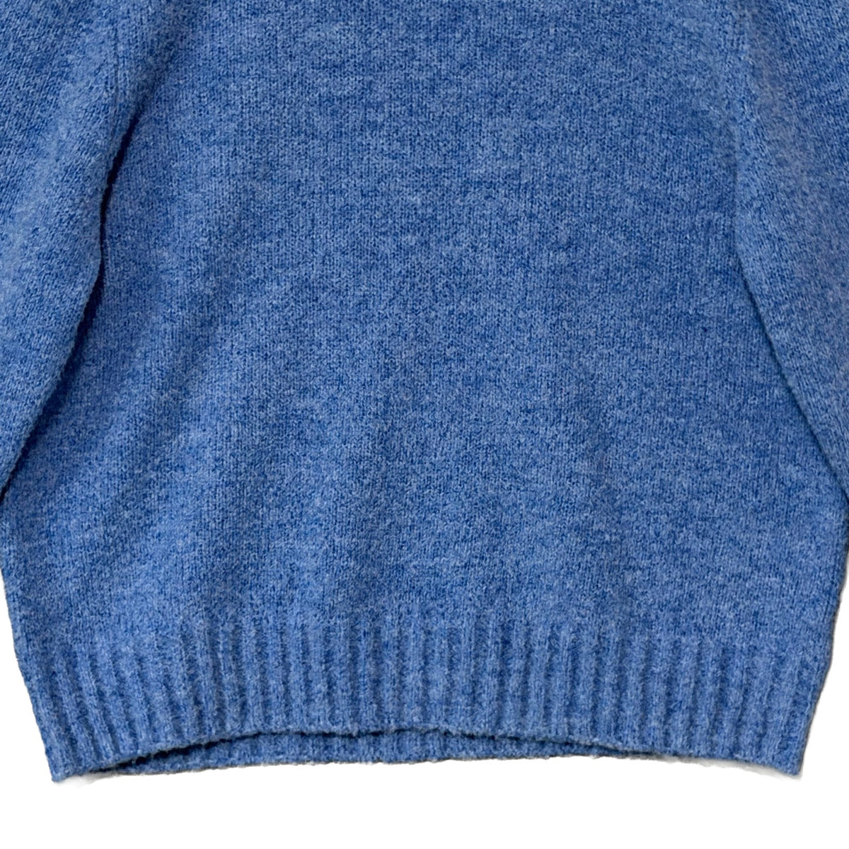 BDG Urban Outfitters Crew Neck Sweater Men's XL Fuzzy Long Sleeve Blue
