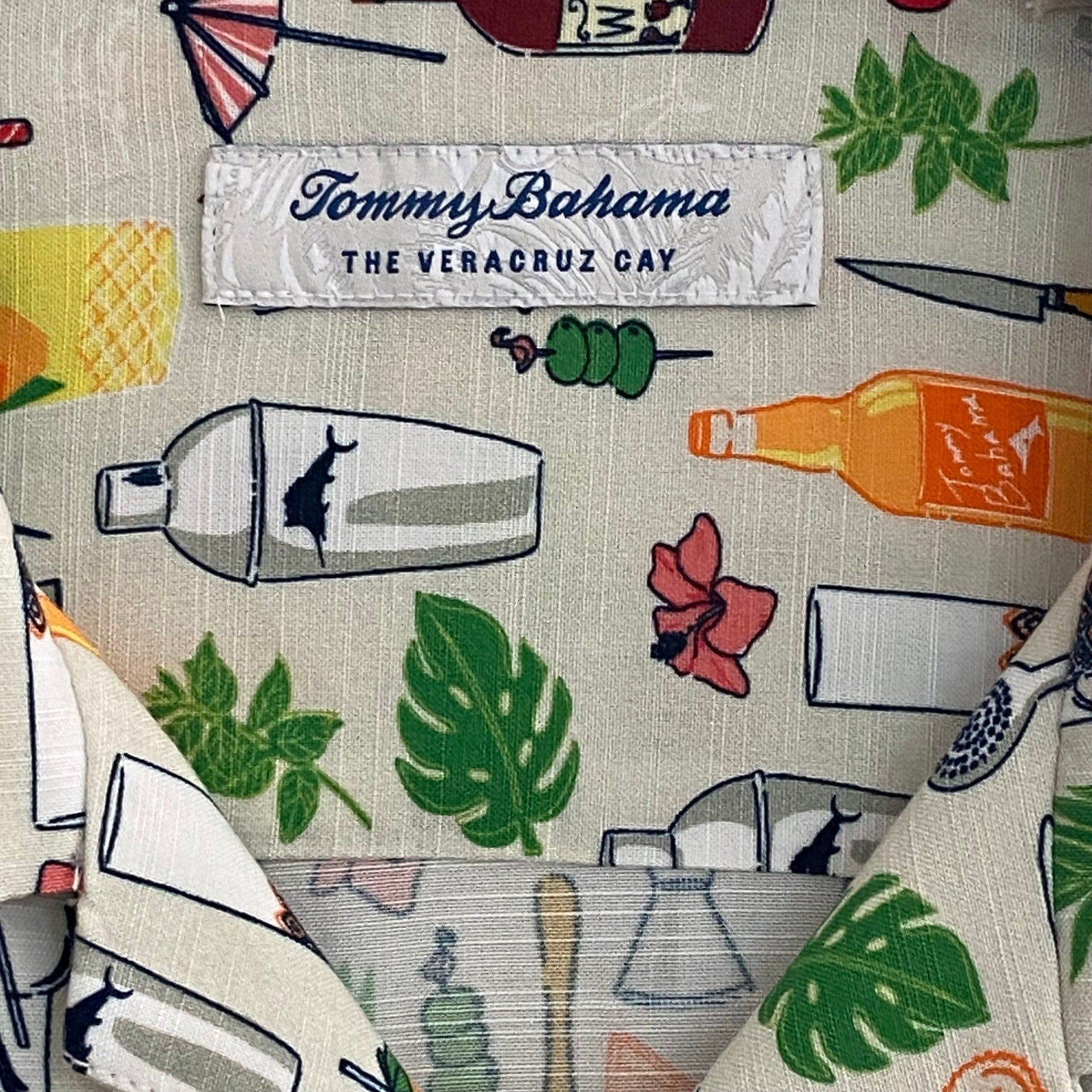 Tommy Bahama Shirt "The Veracruz Cay Lemon Lounge" Men's Medium Foggy Dew