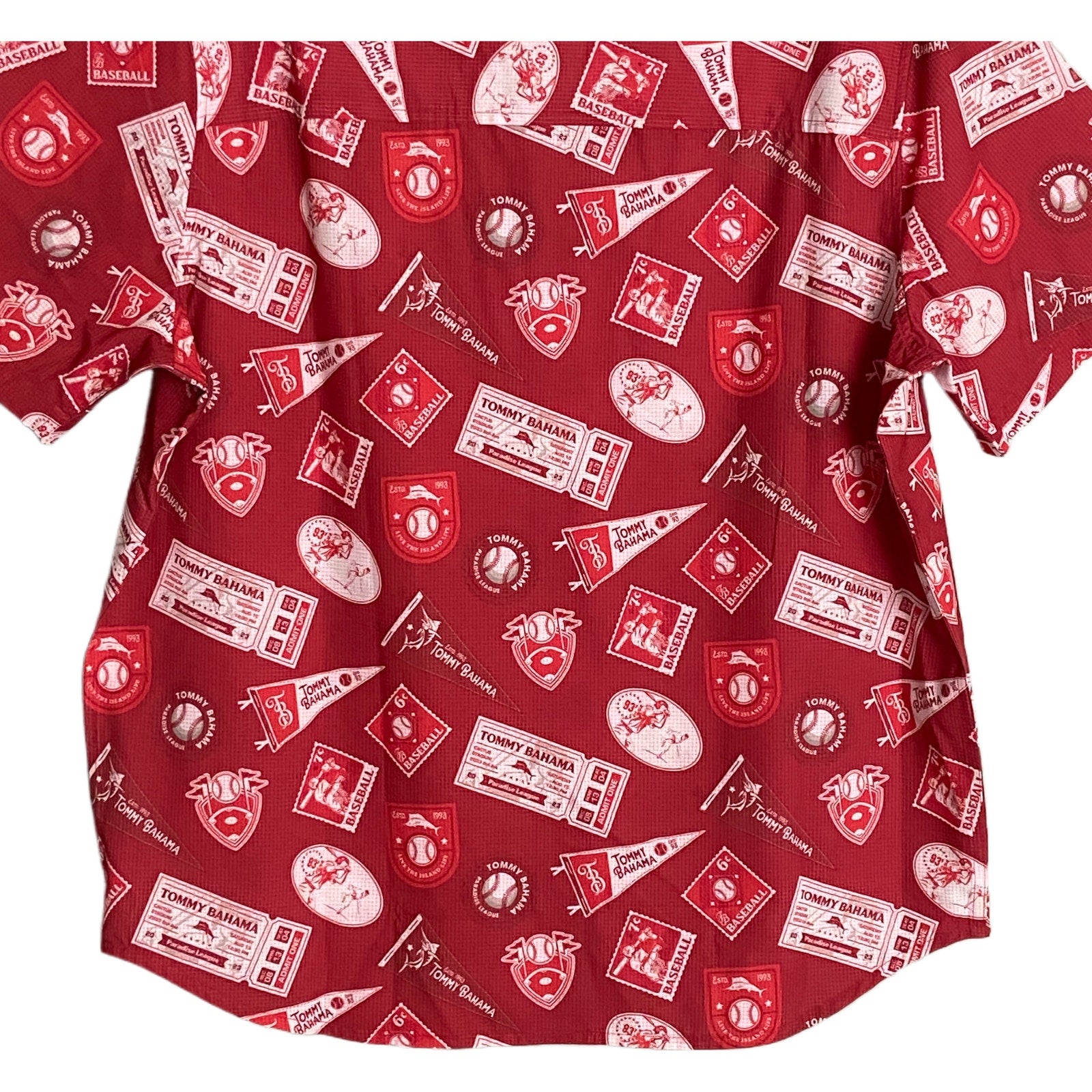 Tommy Bahama Baseball "The Bahama Coast" Men's Large Shirt Cincinnati Reds