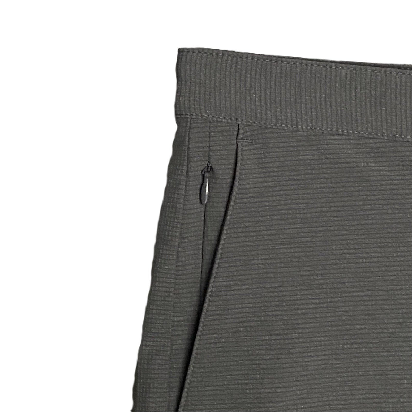 Tommy Bahama Men's 50RG x 10 "Chip Shot Short" Fog Grey 5-Pocket Stretch