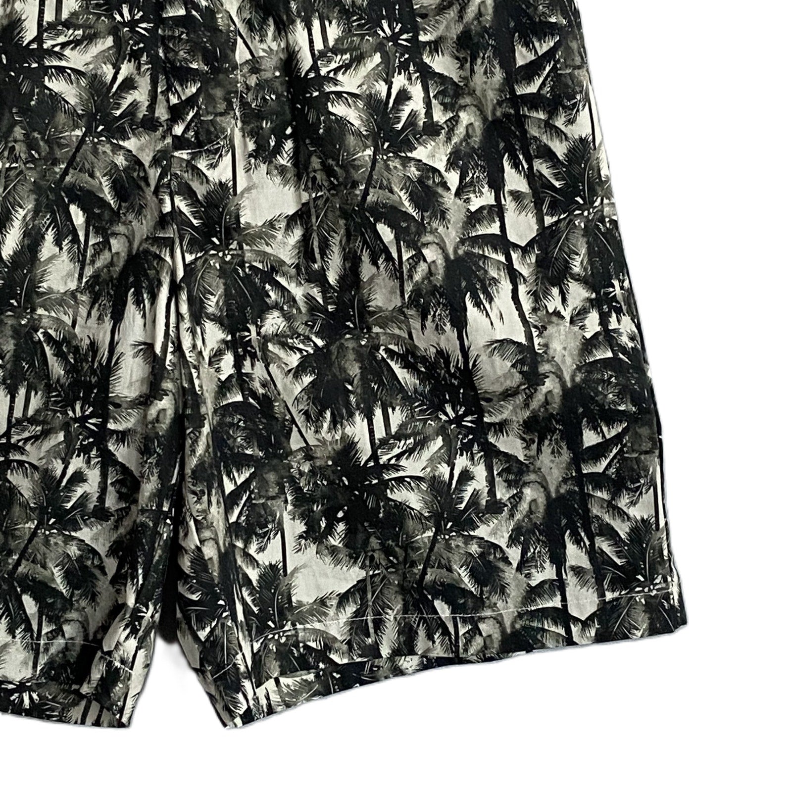 Armani Exchange Shorts Men's 38W Cotton Bermuda Shorts Green Tropical Print