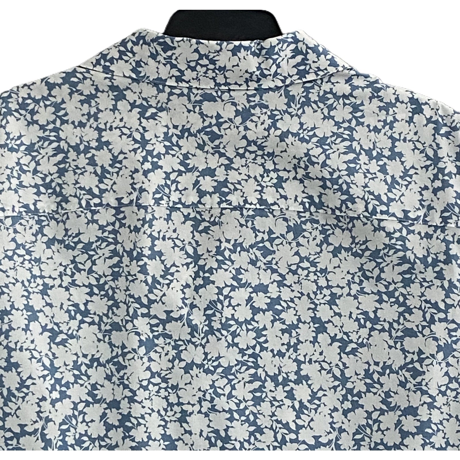 Michael Kors Camp Shirt Men's XL Relaxed Fit Blue Chambray White Floral