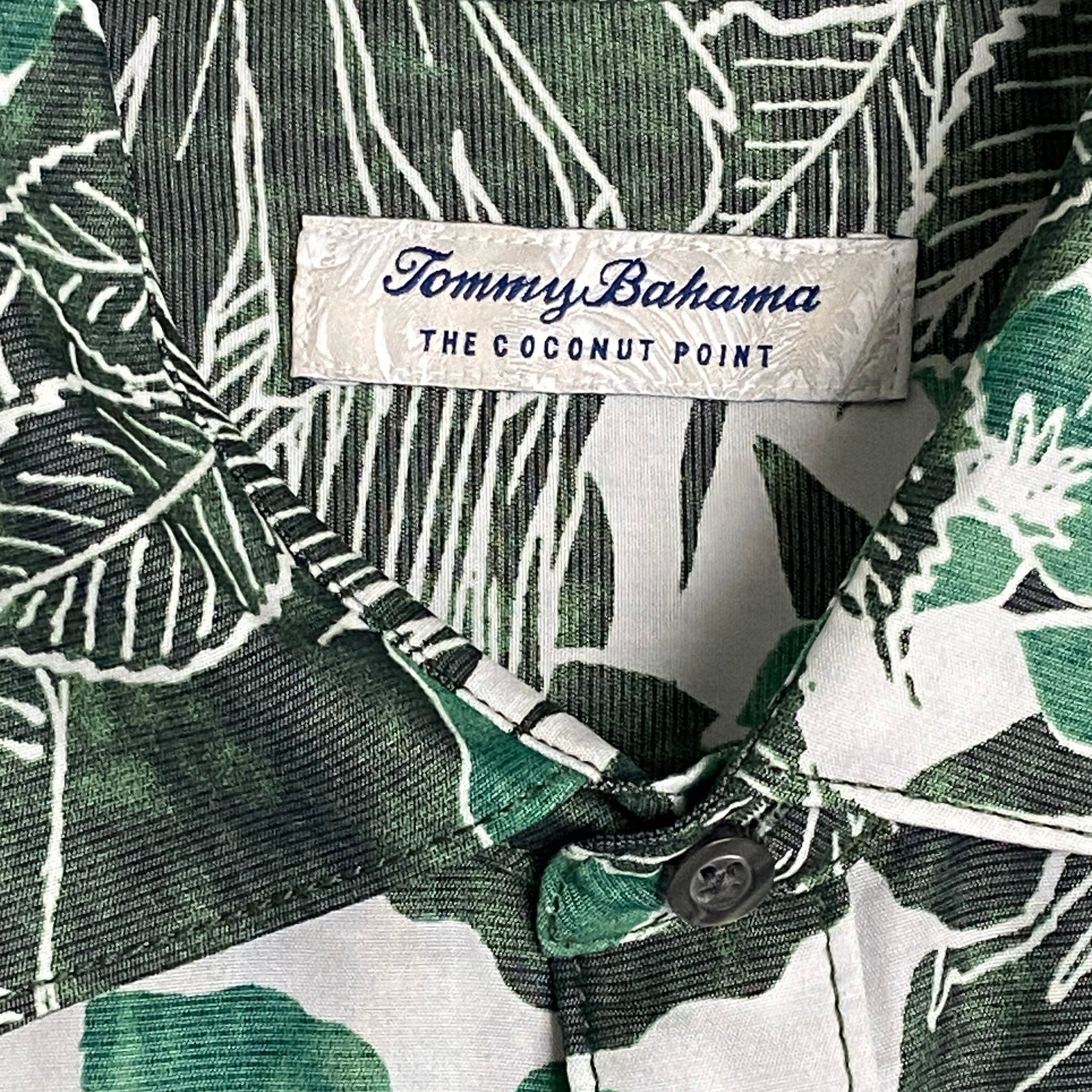 Tommy Bahama "The Coconut Point" Men's Large Shirt Floral Viridian Pine