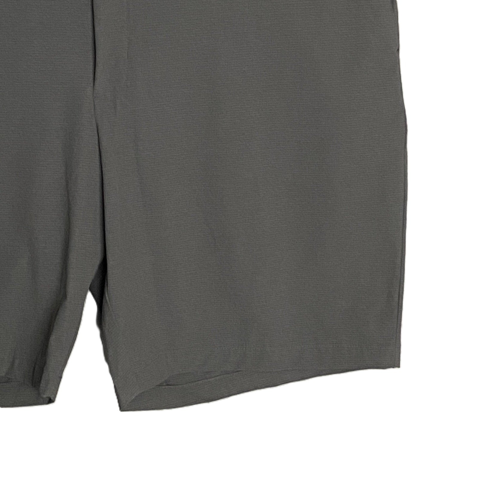 Tommy Bahama Short Men's 48RGx10 "Chip Shot Short" Fog Grey 5-Pocket Stretch