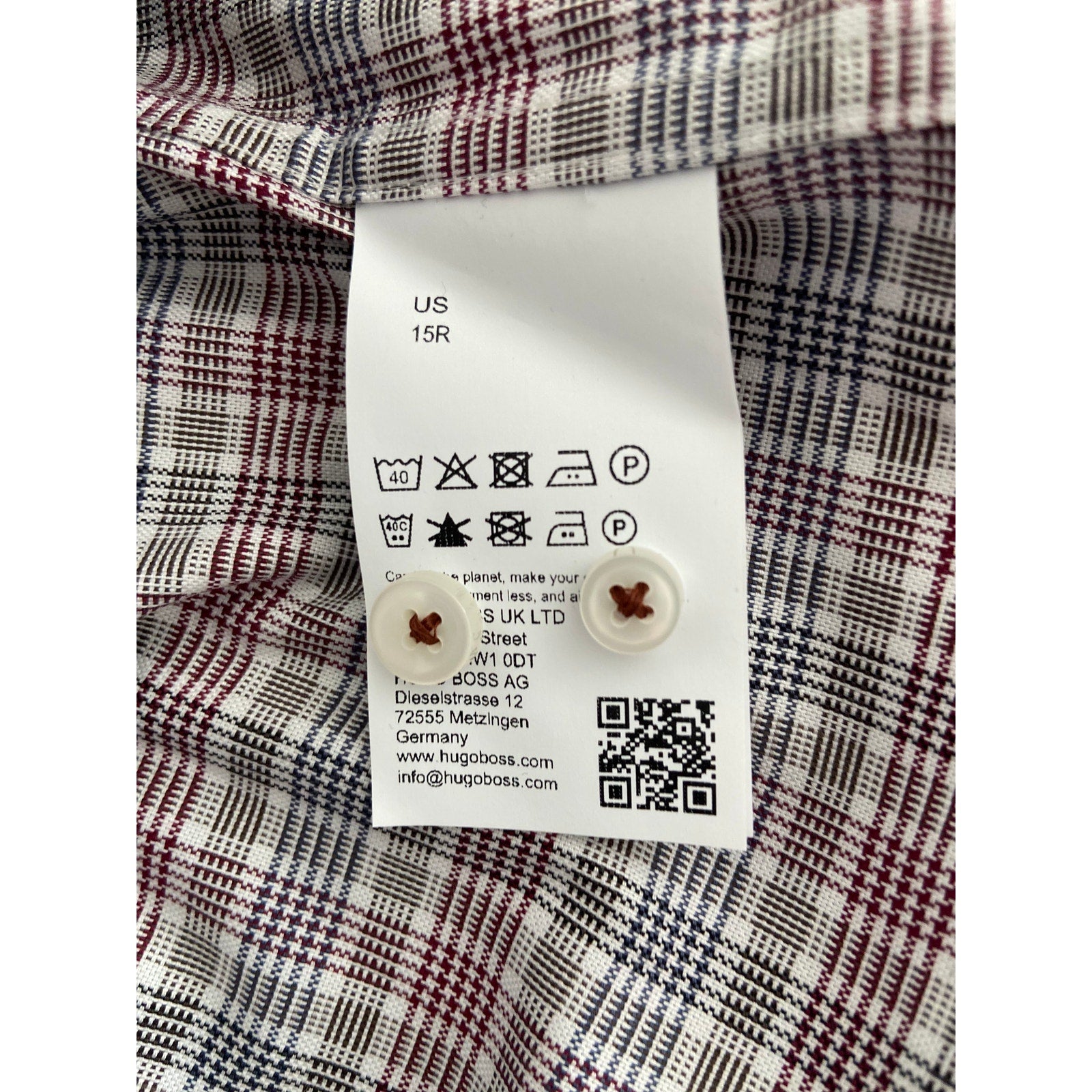 Boss Dress Shirt Men's Small 15-32/33 Sharp Fit Stretch Red & Black Plaid