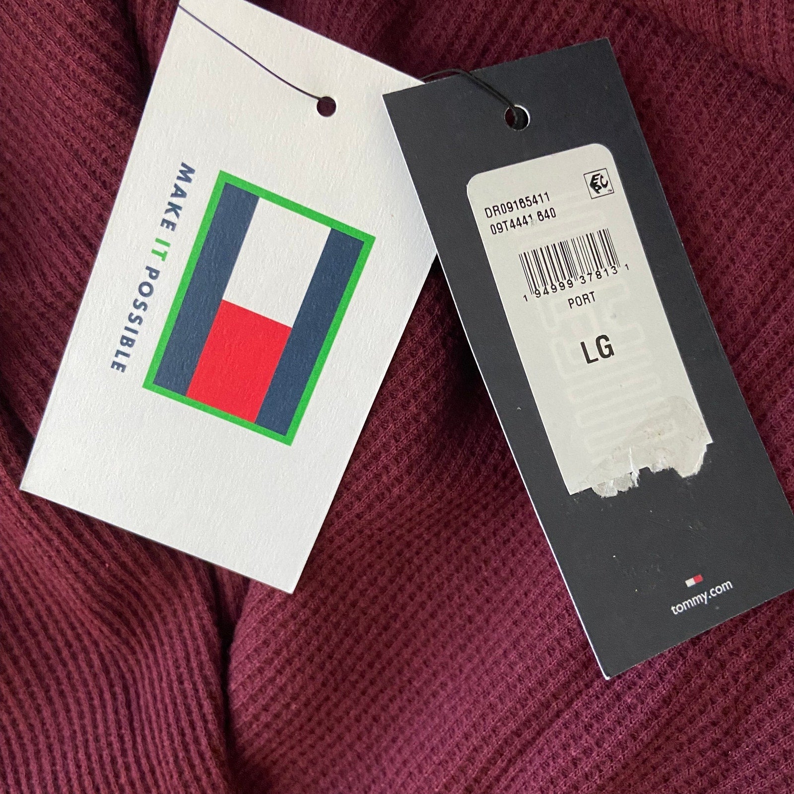 Tommy Hilfiger Tee Men's Large Long Sleeve Waffle-Knit Crew Neck Maroon